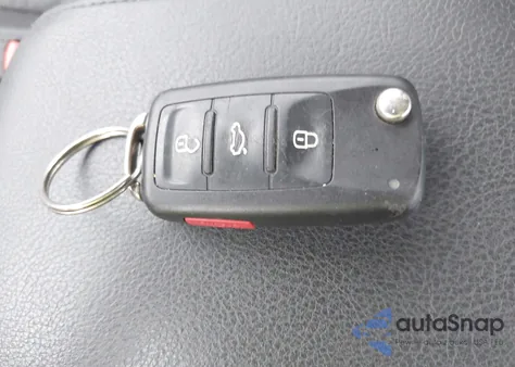 2015 Volkswagen Passat 1.8T Limited Edition из США, поврежденный, VIN 1VWAT7A3XFC076570